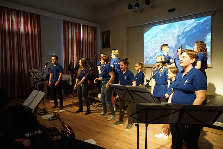 Nyilvános főpróbát tartott a Ten Sing Savariae Nyilvános főpróbát tartott a Ten Sing Savariae