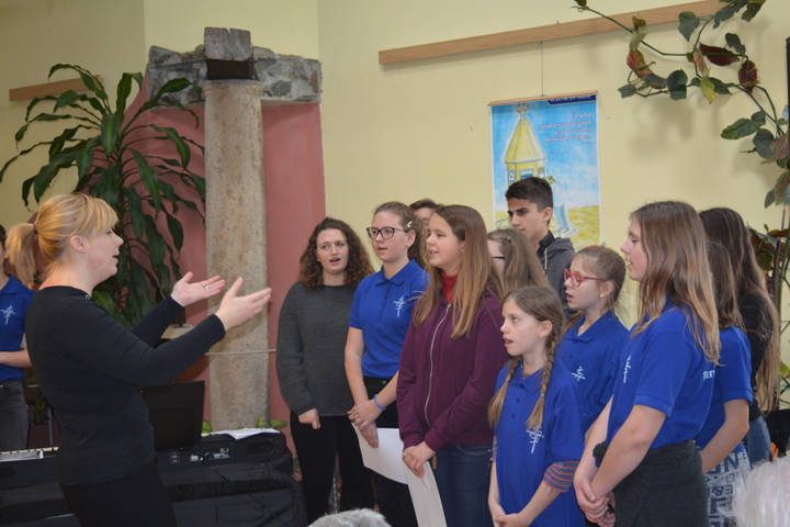 Adventi TenSing-áhítat a Túróczy Otthonban Adventi TenSing-áhítat a Túróczy Otthonban